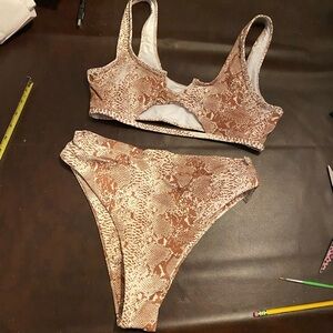 NWOT Snake print bikini